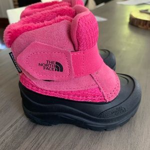 NorthFace winter snow boots